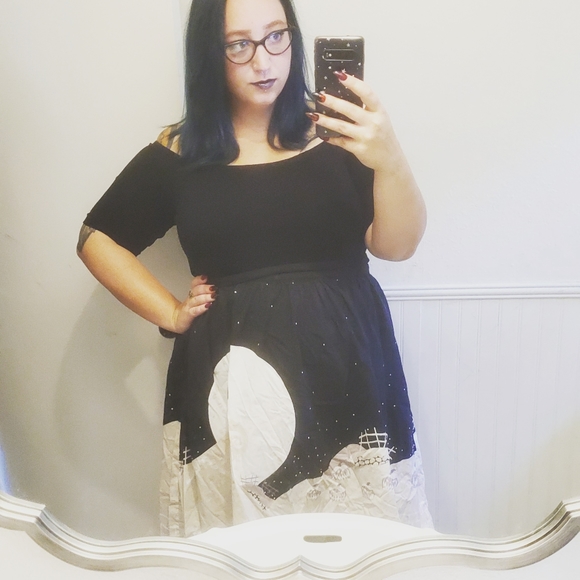 Meet your Posher, Tyza - Picture 8 of 8